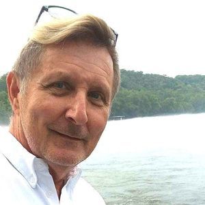 Meet your Posher, Dan